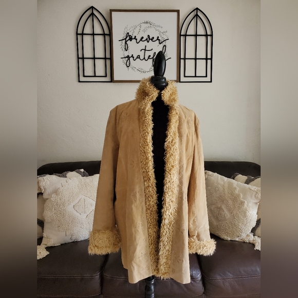 Vintage 90's Y2K Retro Embroidered Leather Coat With Faux Fur Trim Size 1X Retro - Picture 2 of 12